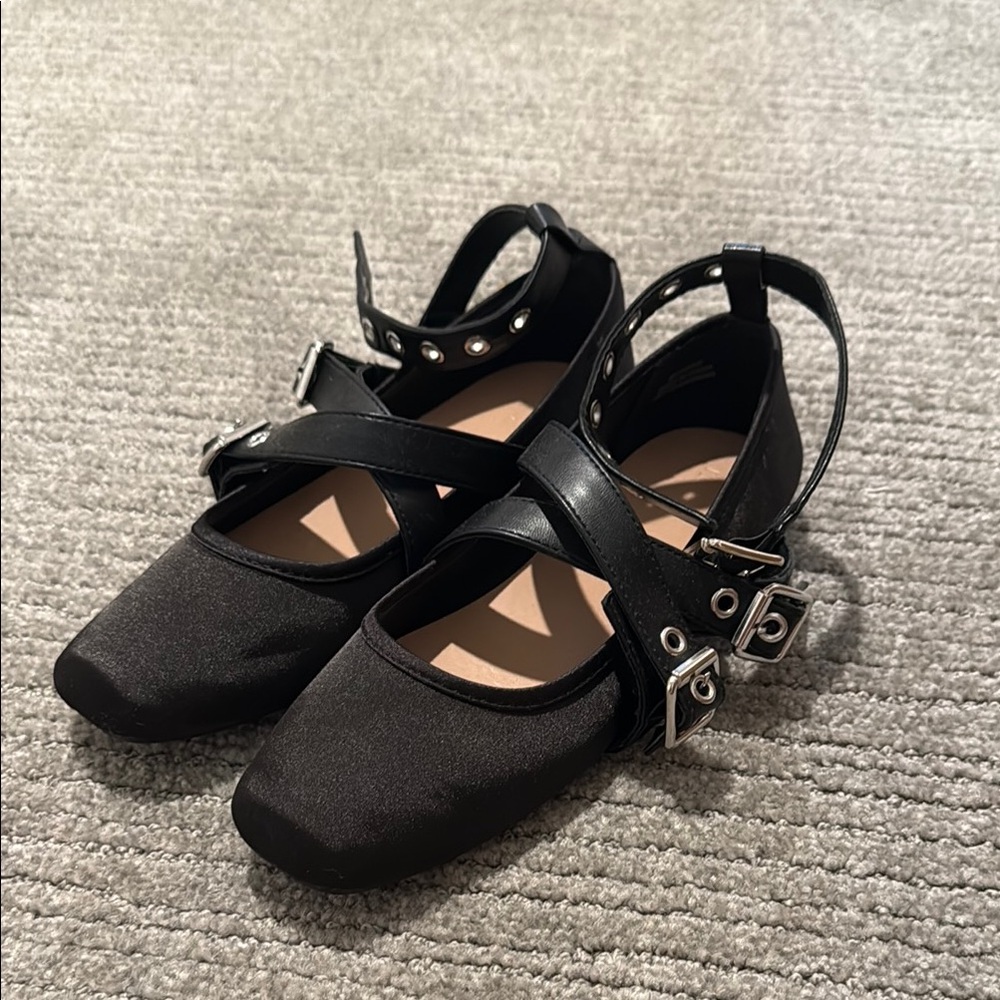 Black Strappy Flats with Grommets